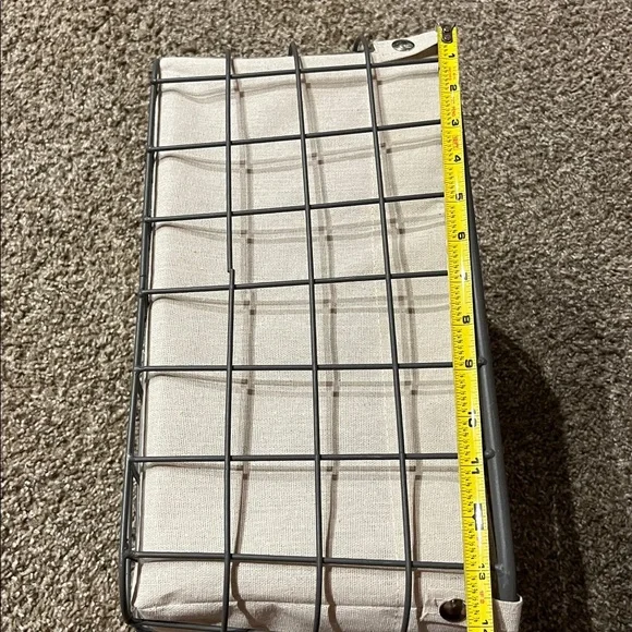 Wire Storage Basket with Liner - Picture 6 of 8